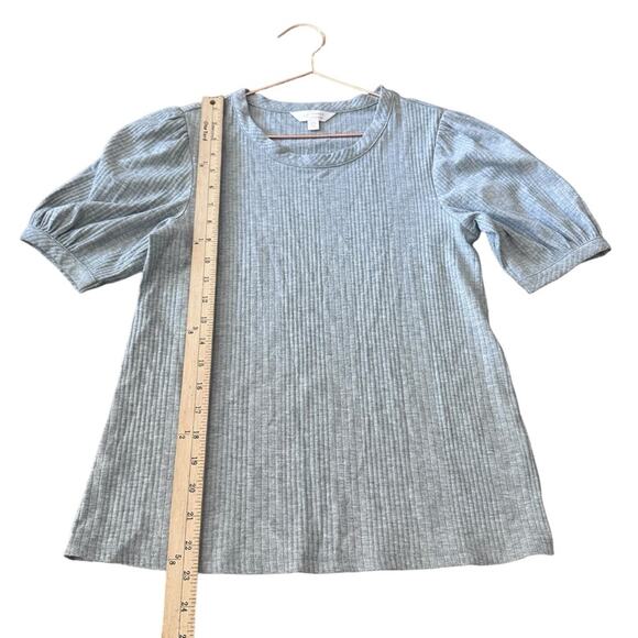 Lauren Conrad gray ribbed puff sleeved top size XS - Picture 3 of 5